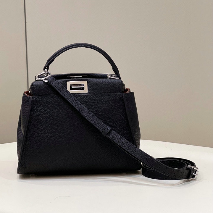 商品名称：フェンディ FENDI 168-FD2590FPKZ　2022年最新入荷 ピーカーブー トートバッグ ハンドバッグ 2way ショルダーバッグ カーフスキン レディースかばん