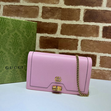 グッチ GUCCI 057-GG696817PFH　2022年最新作 ミニバッグ チェーンウォレット 斜め掛け ショルダーバッグ スクエアバッグ クロスボディバッグ カーフレザー