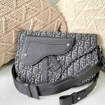 商品名称：クリスチャンディオール CHRISTIAN DIOR 99-CD95822BBK　2022年最新作 saddle サドルバッグ チェストバッグ ベルトバッグ ウェストバッグ カーフスキン