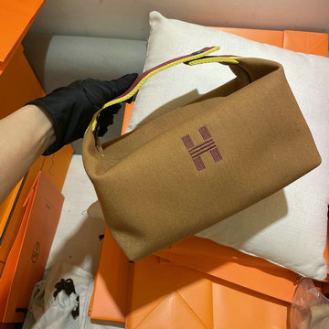 商品名称：エルメス HERMES 063-HE6627ZY　2022年最新入荷 Trousse Bride-A-Brace ハンドバッグ お弁当袋 クーラーバッグ ボストンバッグ