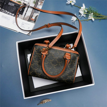 商品名称：セリーヌ CELINE DD-CE197582BZS　2022年最新入荷 スモール ボストンバッグ トートバッグ ハンドバッグ 2way 斜め掛け ショルダーバッグ トリオンフキャンバス