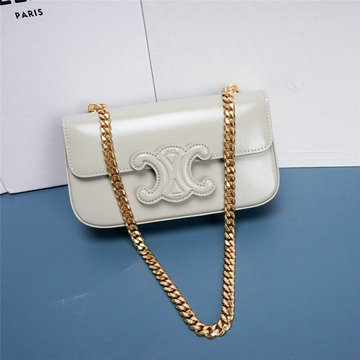 商品名称：セリーヌ CELINE DD-CE199243PJQH　2022年最新入荷 チェーン ショルダーバッグ キュイル トリオンフ クロスボディバッグ レディースかばん カーフスキン