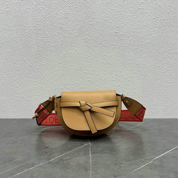 ロエベ LOEWE ZZ-LE65047QXS　2022年最新入荷 ゲート デュアルバッグ ミニ 斜め掛け ショルダーバッグ クロスボディバッグ チェストバッグ カーフレザー