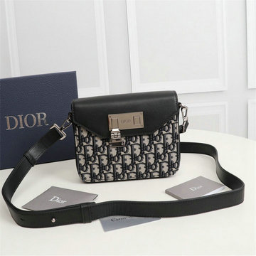 クリスチャンディオール CHRISTIAN DIOR 025-CD0241BLK　2022年最新作 ミニバッグ メッセンジャーバッグ 斜め掛け ショルダーバッグ クロスボディバッグ