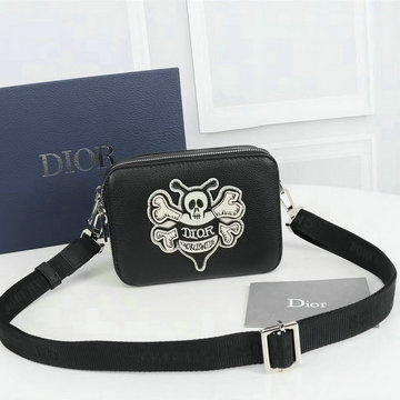 商品名称：クリスチャンディオール CHRISTIAN DIOR 025-CD1119MF　2022年最新入荷 スクレバッグ 斜め掛け ショルダーバッグ クロスボディバッグ カーフレザー