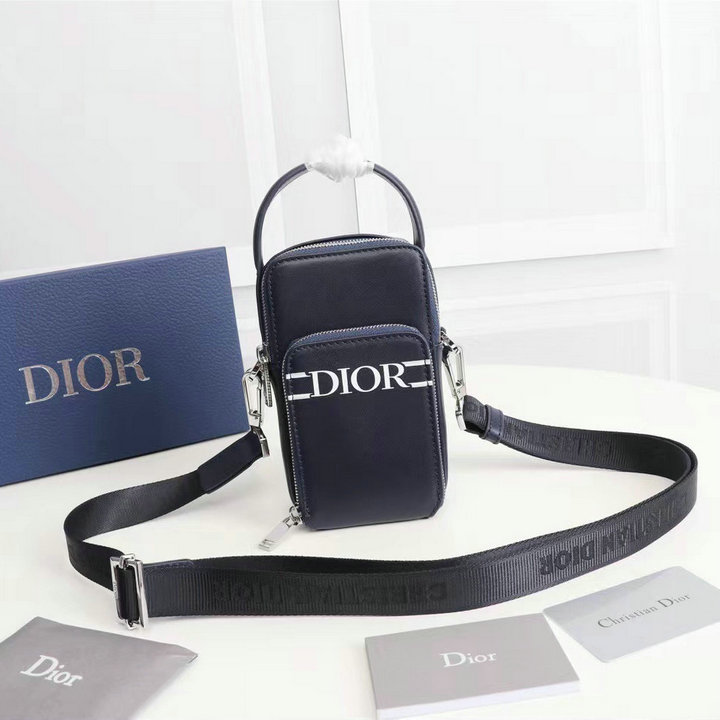 商品名称：クリスチャンディオール CHRISTIAN DIOR 025-CD20326PBK　2022最新入荷 フォンケース 携帯ケース 斜め掛け ショルダーバッグ クロスボディバッグ カーフレザー