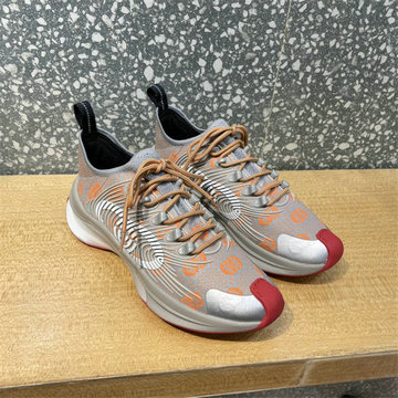 グッチ GUCCI 26-GGJ22047　2022年最新入荷 Gucci Run ウィメンズ スニーカー レースアップシューズ スポーツシューズ ランニングシューズ 男女兼用