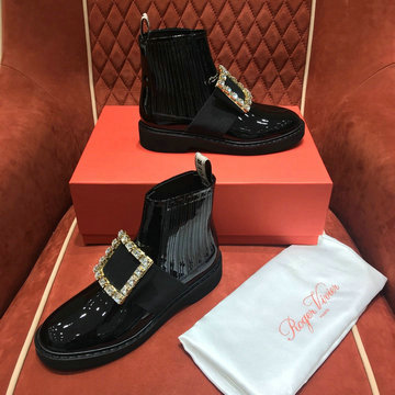 ロジェヴィヴィエ ROGER VIVIER 99-RVJ22007　2022年秋冬最新入荷 ショートブーツ レディースシューズ プラットフォーム ブーツ ウイメンズ 靴