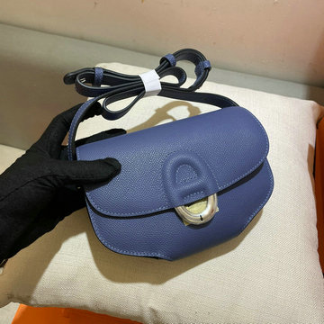 エルメス HERMES 063-H032807SZL　2022最新入荷 ショルダーバッグ ブタ鼻 斜め掛け ショルダーバッグ クロスボディバッグ レディースかばん