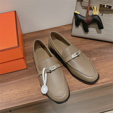 商品名称：エルメス HERMES 26-HEJ22017S　2022年最新入荷 デスタン モカシン ローファー フラットシューズ ケリーバックル レディースシューズ カジュアルシューズ