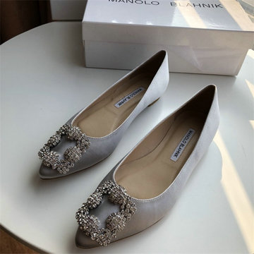 商品名称：マノロ ブラニク MANOLO BLAHNIK 26-MBJ22006Y　2022年最新入荷 ウィメンズ パンプス ハンギシ ビジュー フラットシューズ レディースシューズ