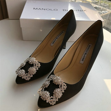 マノロ ブラニク MANOLO BLAHNIK 26-MBJ22007K　2022年最新入荷 ウィメンズ パンプス ハンギシ ビジュー ミドルヒールシューズ ピンヒール レディースシューズ