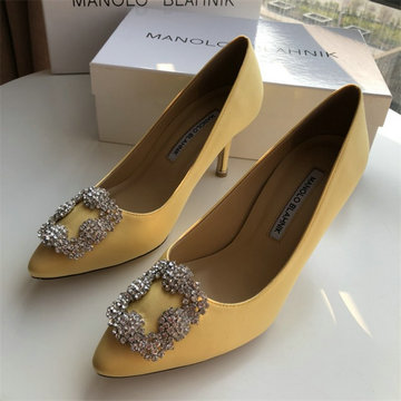 マノロ ブラニク MANOLO BLAHNIK 26-MBJ22007X　2022年最新入荷 ウィメンズ パンプス ハンギシ ビジュー ミドルヒールシューズ ピンヒール レディースシューズ