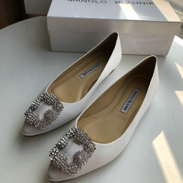 マノロ ブラニク MANOLO BLAHNIK 26-MBJ22006B　2022年最新入荷 ウィメンズ パンプス ハンギシ ビジュー フラットシューズ レディースシューズ