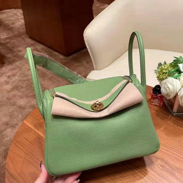 エルメス HERMES 063-HLD26CLJNG　2022年最新入荷 リンディ 斜め掛け ショルダーバッグ クロスボディバッグ スクエアバッグ レディースかばん