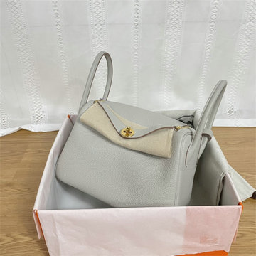 商品名称：エルメス HERMES 063-HLD26TCJZH　2022年最新入荷 リンディ 斜め掛け ショルダーバッグ クロスボディバッグ スクエアバッグ レディースかばん