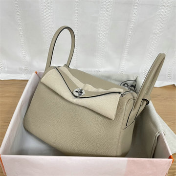 商品名称：エルメス HERMES 063-HLD26TCYBH　2022年最新入荷 リンディ 斜め掛け ショルダーバッグ クロスボディバッグ スクエアバッグ レディースかばん
