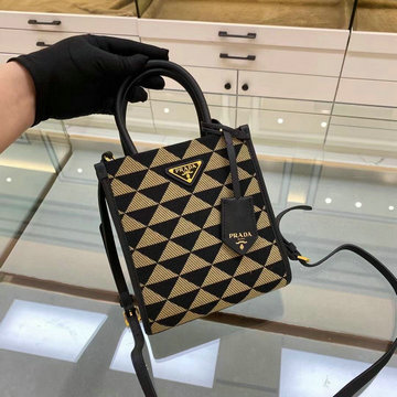 商品名称：プラダ PRADA GH-PD1BA355XWBK　2022年最新入荷 シンボル エンブロイダリージャカードファブリック ミニバッグ ハンドバッグ トートバッグ 2way 斜め掛け ショルダーバッグ