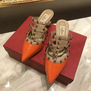 ヴァレンティノ Valentino 26-VTJ22029C　2022年最新入荷 ロックスタッズ スリングバック パンプス ローヒールサンダル ピンヒール レディースシューズ 靴