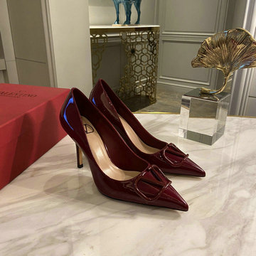 ヴァレンティノ Valentino 26-VTJ22033J　2022年最新入荷 ガラヴァーニ Vロゴ シグネチャーパンプス ハイヒールシューズ ピンヒール とんがりトウ レディースシューズ