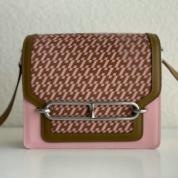 エルメス HERMES 063-HRL19EVPYFZ　2022年最新入荷 ルリ ミニ フラップバッグ 斜め掛け ショルダーバッグ クロスボディバッグ レディースかばん Evercolor革