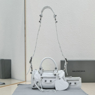 商品名称：バレンシアガ BALENCIAGA 025-BA743356ZBS 2023年最新入荷 LE CAGOLE ダッフルバッグ トートバッグ 2way ショルダーバッグ クロスボディバッグ