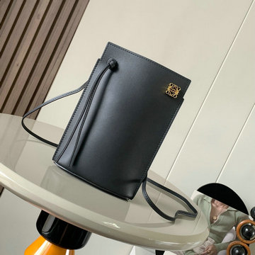 ロエベ LOEWE 025-LE6301BK 2023最新入荷 ダイスポケット 斜め掛け ショルダーバッグ クロスボディバッグバッグ