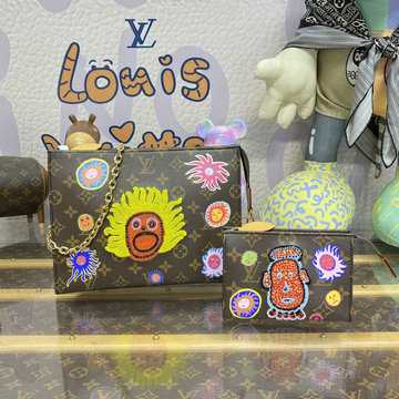 商品名称：ルイヴィトン LOUISVUITTON 057-M81982 2023年最新入荷 LV x YK トイレタリーバッグ チェーンポーチ 斜め掛け ショルダーバッグ クロスボディバッグ