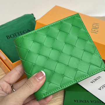 商品名称：ボッテガヴェネタ BOTTEGAVENETA  aj-BOV605721QZG 2023年最新入荷 イントレチャート 二つ折り短財布 ショートウォレット カード入れ 札入れ