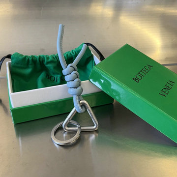 ボッテガヴェネタ BOTTEGAVENETA aj-BOV651052QL 2023年最新入荷 トライアングル キーリング キーホルダー キーケース バッグチャーム