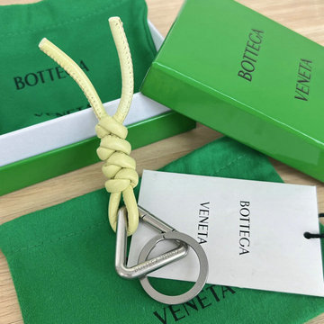 ボッテガヴェネタ BOTTEGAVENETA aj-BOV651052QY 2023年最新入荷 トライアングル キーリング キーホルダー キーケース バッグチャーム