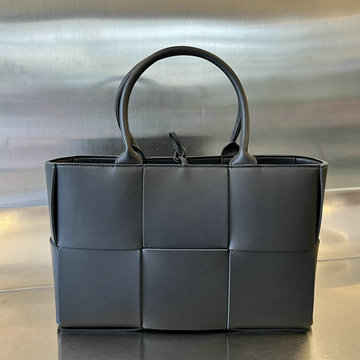 ボッテガヴェネタ BOTTEGAVENETA aj-BOV652867QBK 2023年最新入荷 スモール アルコ トートバッグ トップハンドルバッグ ハンドバッグ 肩掛け