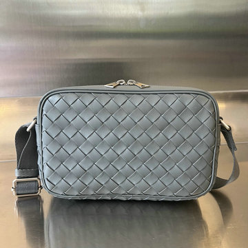 商品名称：ボッテガヴェネタ BOTTEGAVENETA aj-BOV710048HL 2023年最新入荷 スモール イントレチャート カメラバッグ 斜め掛け ショルダーバッグ クロスボディバッグ