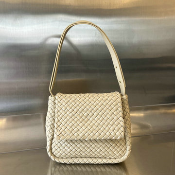 商品名称：ボッテガヴェネタ BOTTEGAVENETA aj-BOV709418QX  2023年最新入荷 コブル ショルダーバッグ スモールバッグ クロスボディバッグ フラップバッグ