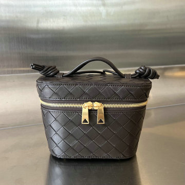 商品名称：ボッテガヴェネタ BOTTEGAVENETA aj-BOV743551SK 2023年最新入荷 ミニ イントレチャート バニティーケース トートバッグ 斜め掛け ショルダーバッグ
