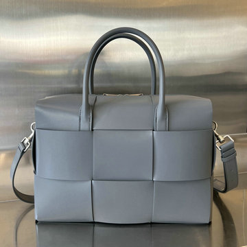 ボッテガヴェネタ BOTTEGAVENETA aj-BOV746358HL  2023年最新入荷 アルコ ブリーフケース トートバッグ ハンドバッグ 2way ショルダーバッグ ビジネスバッグ