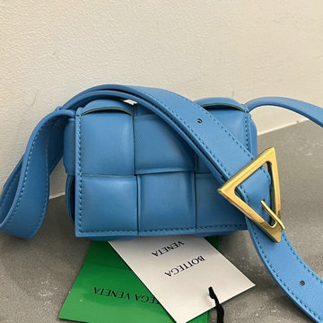 商品名称：ボッテガヴェネタ BOTTEGAVENETA aj-BOV716648JLS  2023年最新入荷 キャンディー パデッド カセット フラップバッグ 斜め掛け ショルダーバッグ