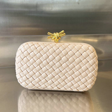 商品名称：ボッテガヴェネタ BOTTEGAVENETA aj-BOV717622BQF 2023年最新入荷 ノット ミノディエール 手持ちかばん クラッチバッグ イブニングバッグ
