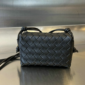 商品名称：ボッテガヴェネタ BOTTEGAVENETA aj-BOV723547BK  2023年最新入荷 ミニ ループ カメラバッグ 斜め掛け ショルダーバッグ クロスボディバッグ レディースかばん
