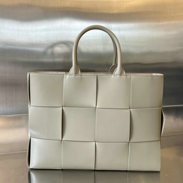 ボッテガヴェネタ BOTTEGAVENETA aj-BOV729244QQH  2023年最新入荷 ミディアム アルコ トートバッグ ハンドバッグ トップハンドルバッグ レディースかばん