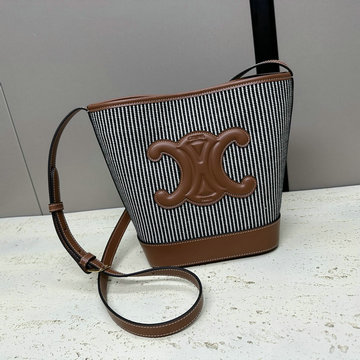 セリーヌ CELINE 99-CE198243BTLS 2023年最新入荷 スモール バケットバッグ キュイル トリオンフ 斜め掛け ショルダーバッグ クロスボディバッグ レディースかばん