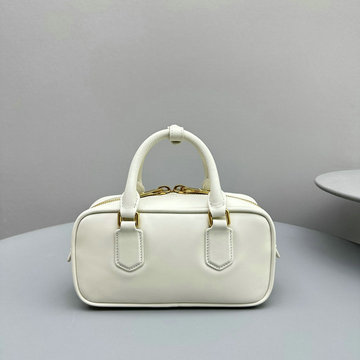 ミュウミュウ MIUMIU 99-MM5526BS 2023最新入荷 トップハンドルバッグ トートバッグ ハンドバッグ 2way 斜め掛け ショルダーバッグ クロスボディバッグ