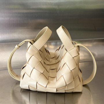 ボッテガヴェネタ BOTTEGAVENETA aj-BOV755132QX 2023年最新入荷 ボウリング カセット トートバッグ ハンドバッグ 2way 斜め掛け ショルダーバッグ