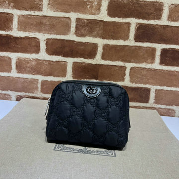 グッチ GUCCI 057-GG726047NBK 2023年最新入荷 GGマトラッセ 手持ちかばん クラッチバッグ 化粧かばん ポーチ