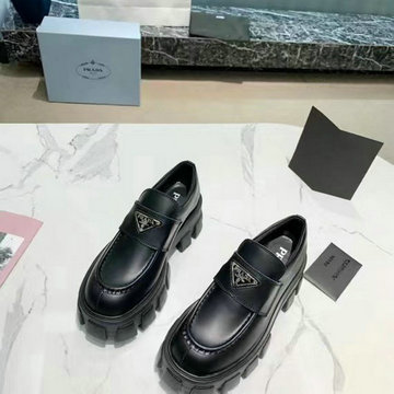プラダ PRADA 26-PDJ23052 2023年秋冬最新入荷 ローファーシューズ 厚底シューズ パンプス カジュアルシューズ レディースシューズ 靴