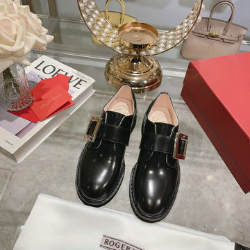 ロジェヴィヴィエ ROGER VIVIER 26-RVJ23006LY 2023年秋冬最新入荷 ウィメンズ ローファー フラットパンプス カジュアルシューズ レディースシューズ 靴