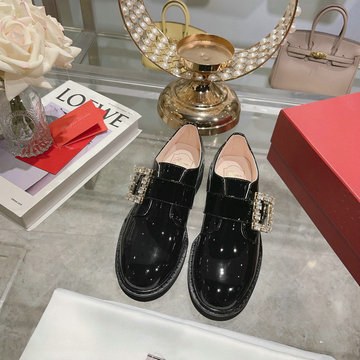 ロジェヴィヴィエ ROGER VIVIER 26-RVJ23006QZ  2023年秋冬最新入荷 ウィメンズ ローファー フラットパンプス カジュアルシューズ レディースシューズ 靴