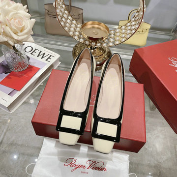 ロジェヴィヴィエ ROGER VIVIER 26-RVJ23010GQ 2023年秋冬最新入荷 ウィメンズ パンプス ローファー ローヒールシューズ レディースシューズ