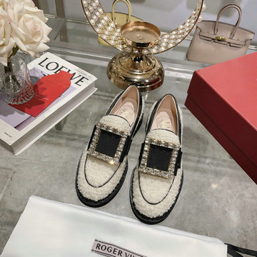 ロジェヴィヴィエ ROGER VIVIER 26-RVJ23011MZ 2023年秋冬最新入荷 ウィメンズ ローファー フラットシューズ レディースシューズ