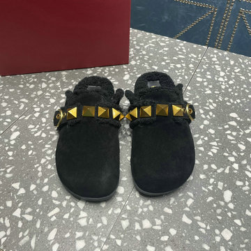 商品名称：ヴァレンティノ Valentino 26-VTJ23008R 2023年秋冬最新入荷 パンプス フラットミュール ウールミュール 暖かい サンダル 防寒